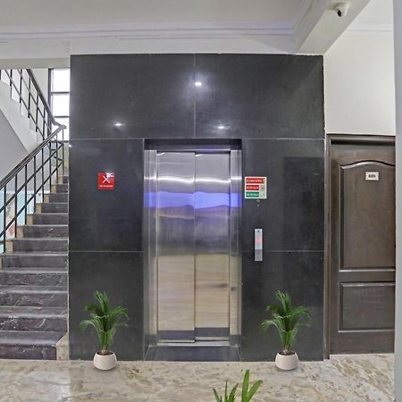 Townhouse The Premier View Near Iskcon Temple Noida Hotel ภายนอก รูปภาพ